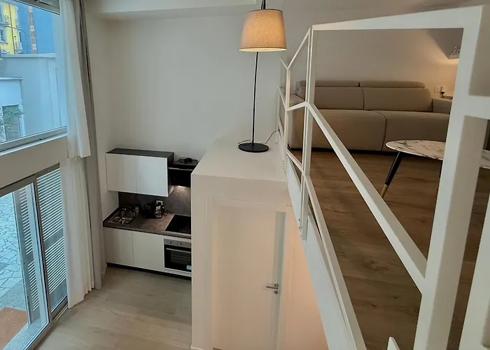 Maya Atelier Mediolan